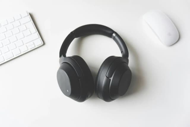 Les meilleurs casques audio pour footing : sécurité et confort essentiels